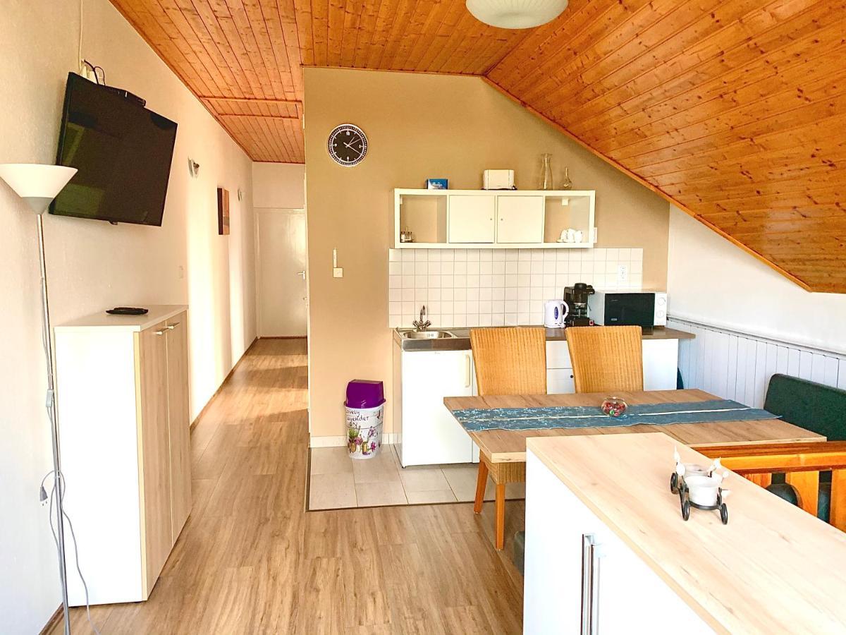 Balatonfoeldvar Centrum Apartmanok ภายนอก รูปภาพ